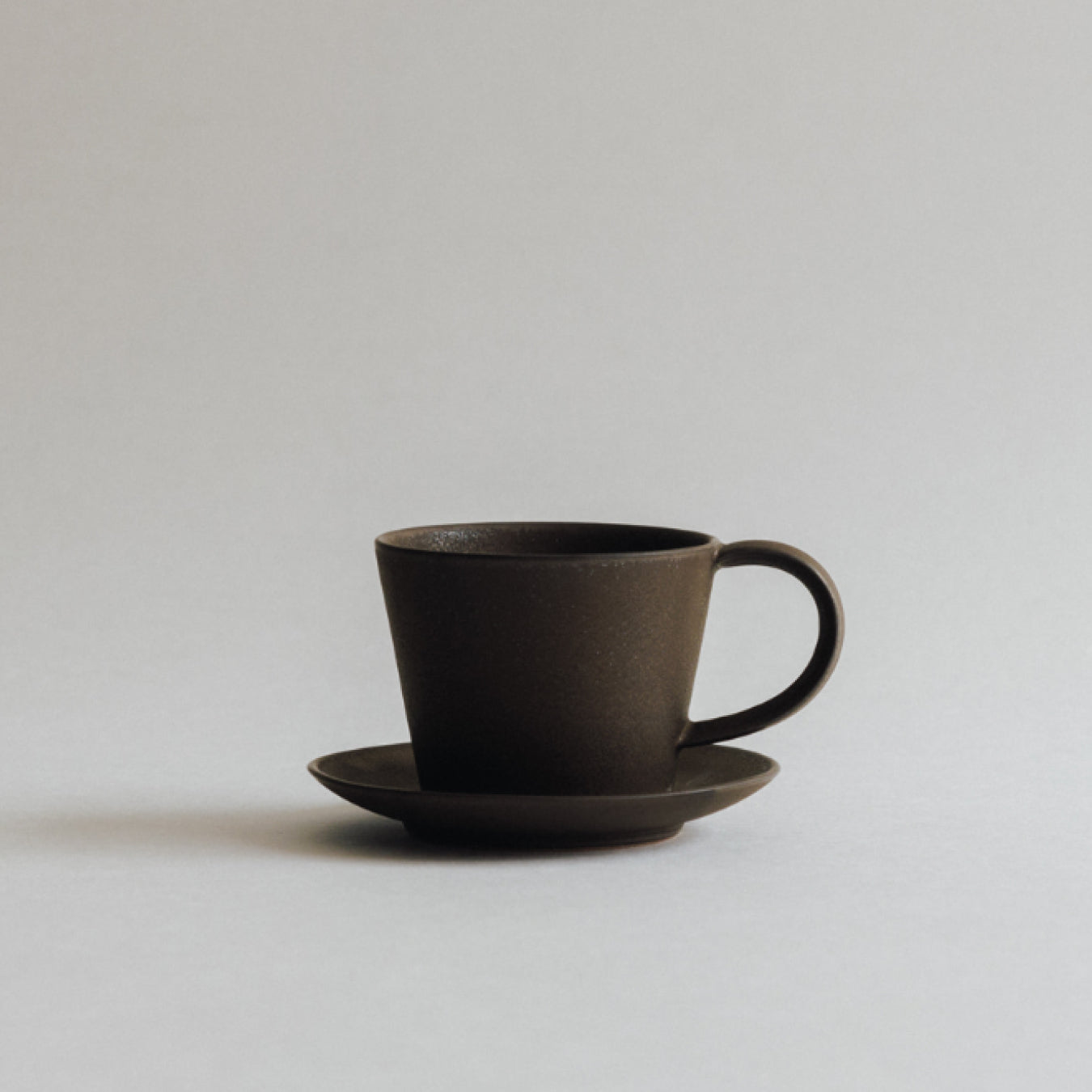 Tazza da caffè e piattino