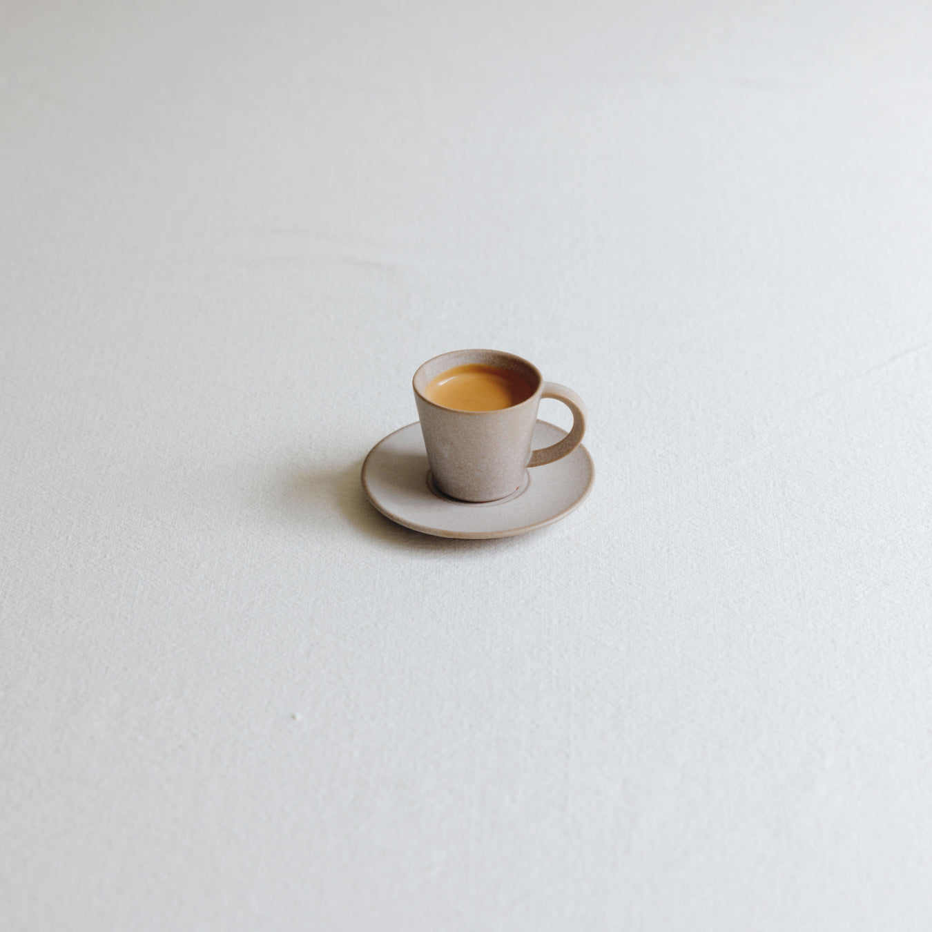 Tazzina da caffè espresso e piattino