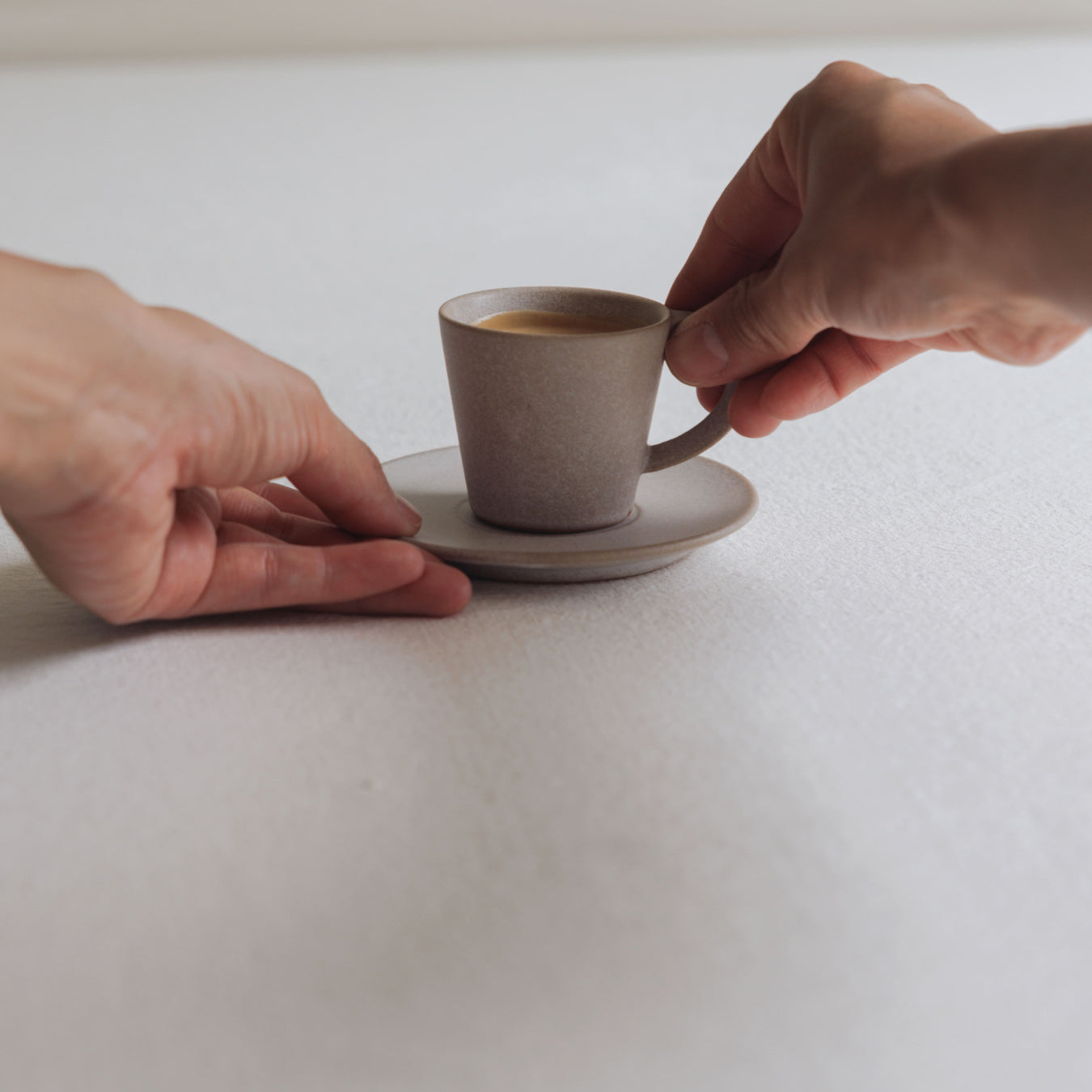 Tazzina da caffè espresso e piattino