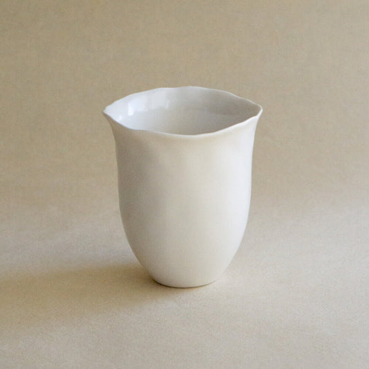 Coppa a forma di bocciolo di fiore