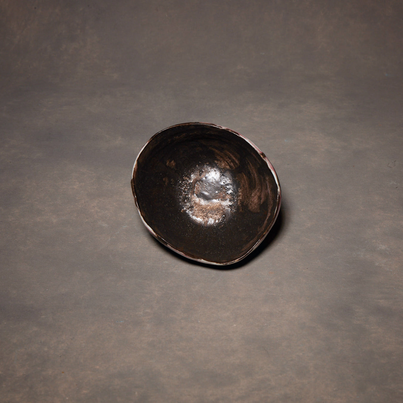 Ciotola per matcha in bronzo Yuko Ikeda 02