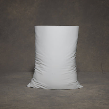 Vaso in sacchetto di plastica stropicciato