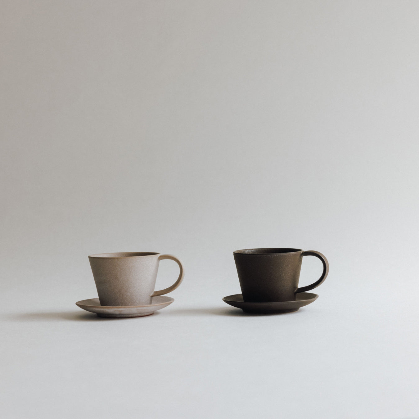 Tazza da caffè e piattino