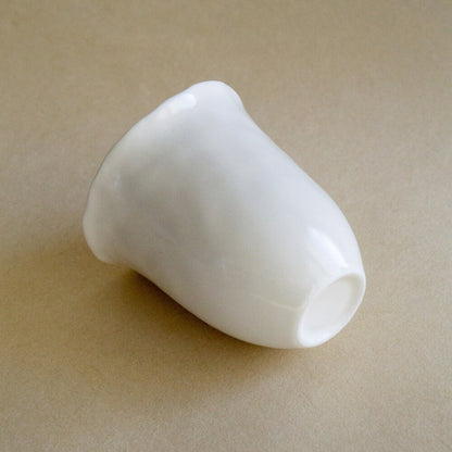 Coppa a forma di bocciolo di fiore