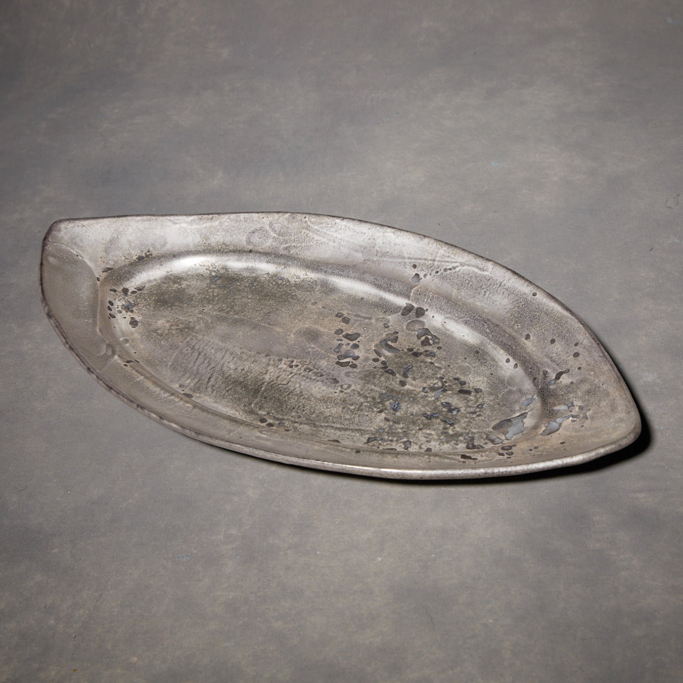 Piatto ovale smaltato in argento Yuko Ikeda 02